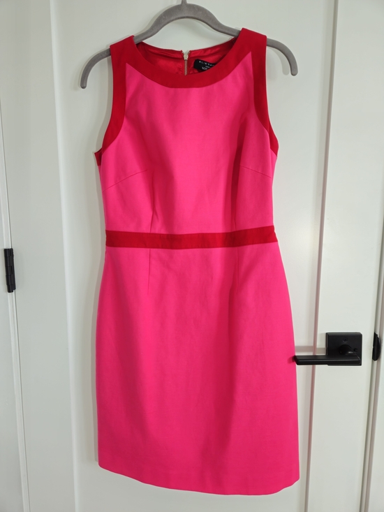 Elie Tahari Dresses & Skirts - Elie Tahari × Nordstrom Hot Pink Sleeveless Sheath Dress with Red Accents sz 4